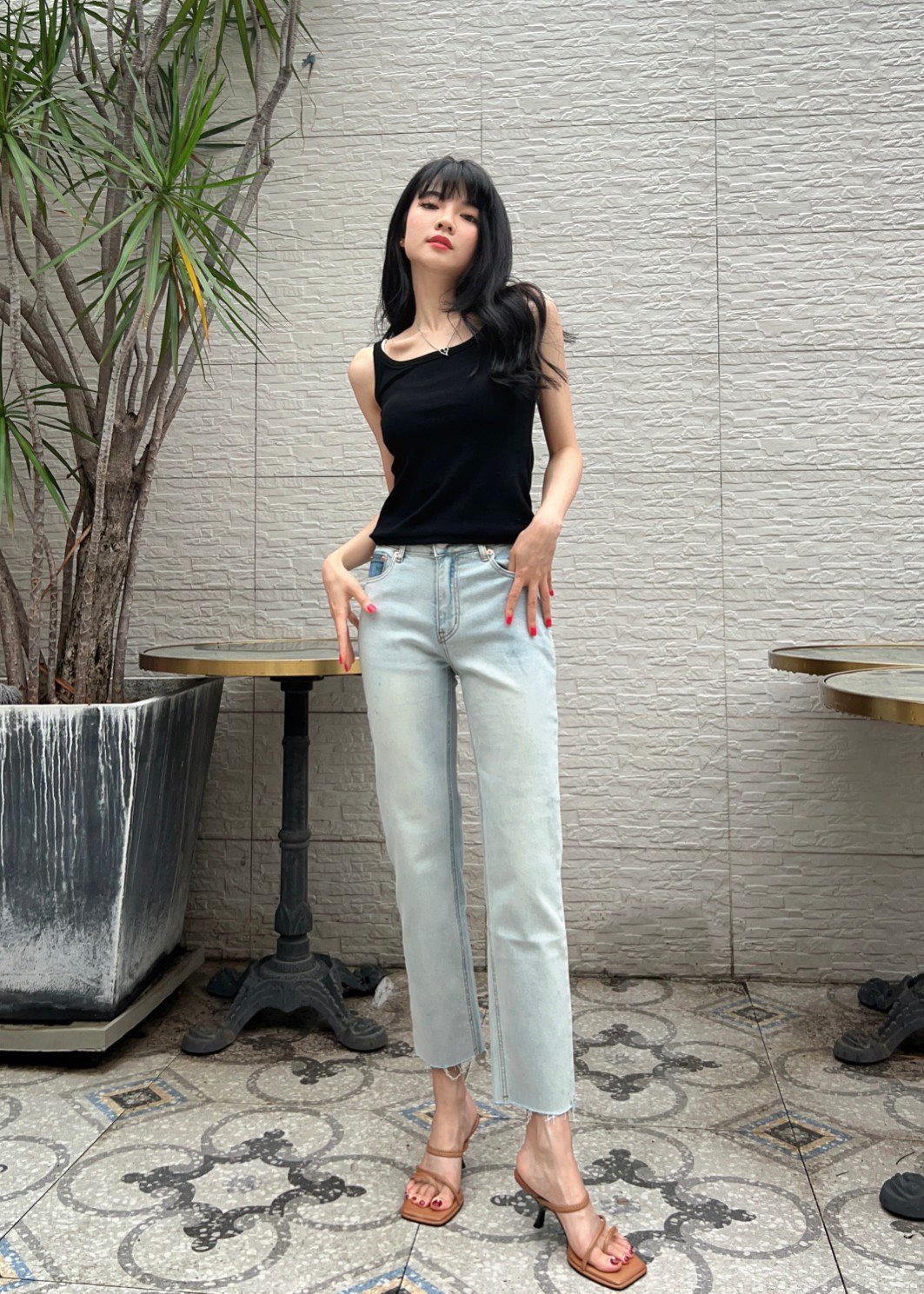 7B51AC8B-AEA2-48D5-B600-EB19FC4963E0