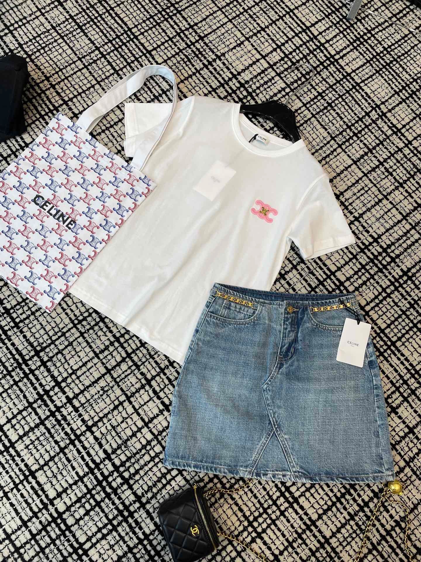 43EA2D5B-E0FC-4461-B008-03579F5E1534