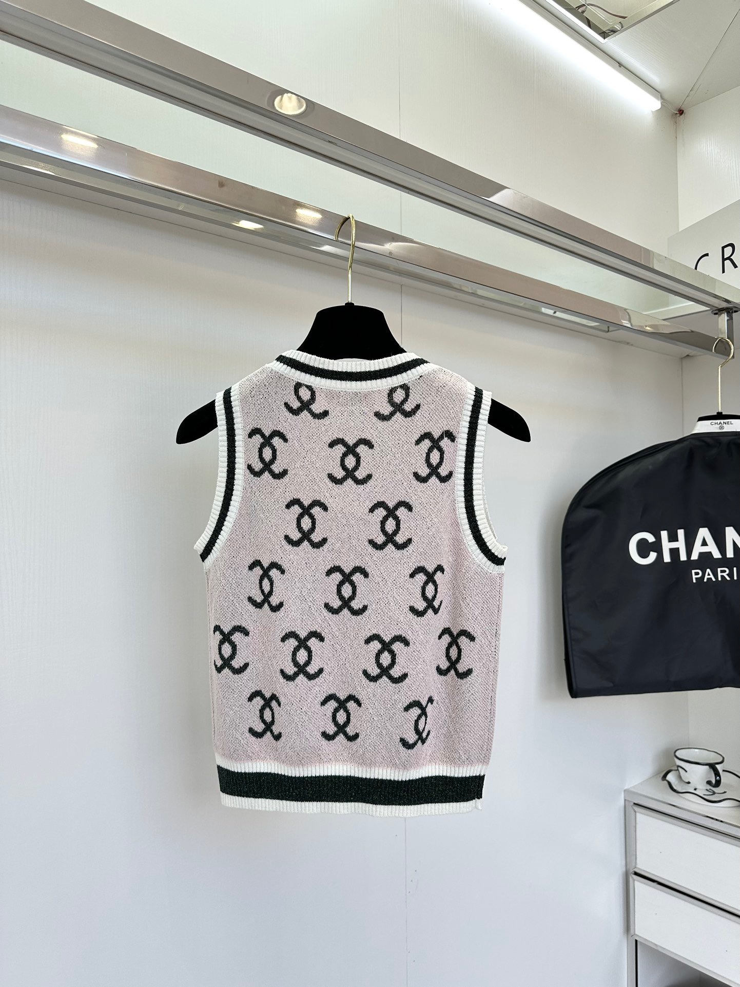 E9BAC0B5-1184-4022-B623-5E7CC7616035