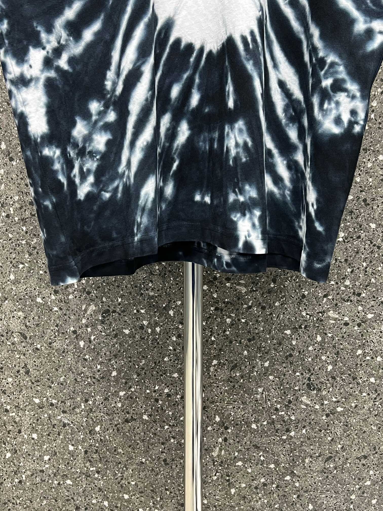 7EC903F7-A351-421D-83F8-B2D6DE01B3D8