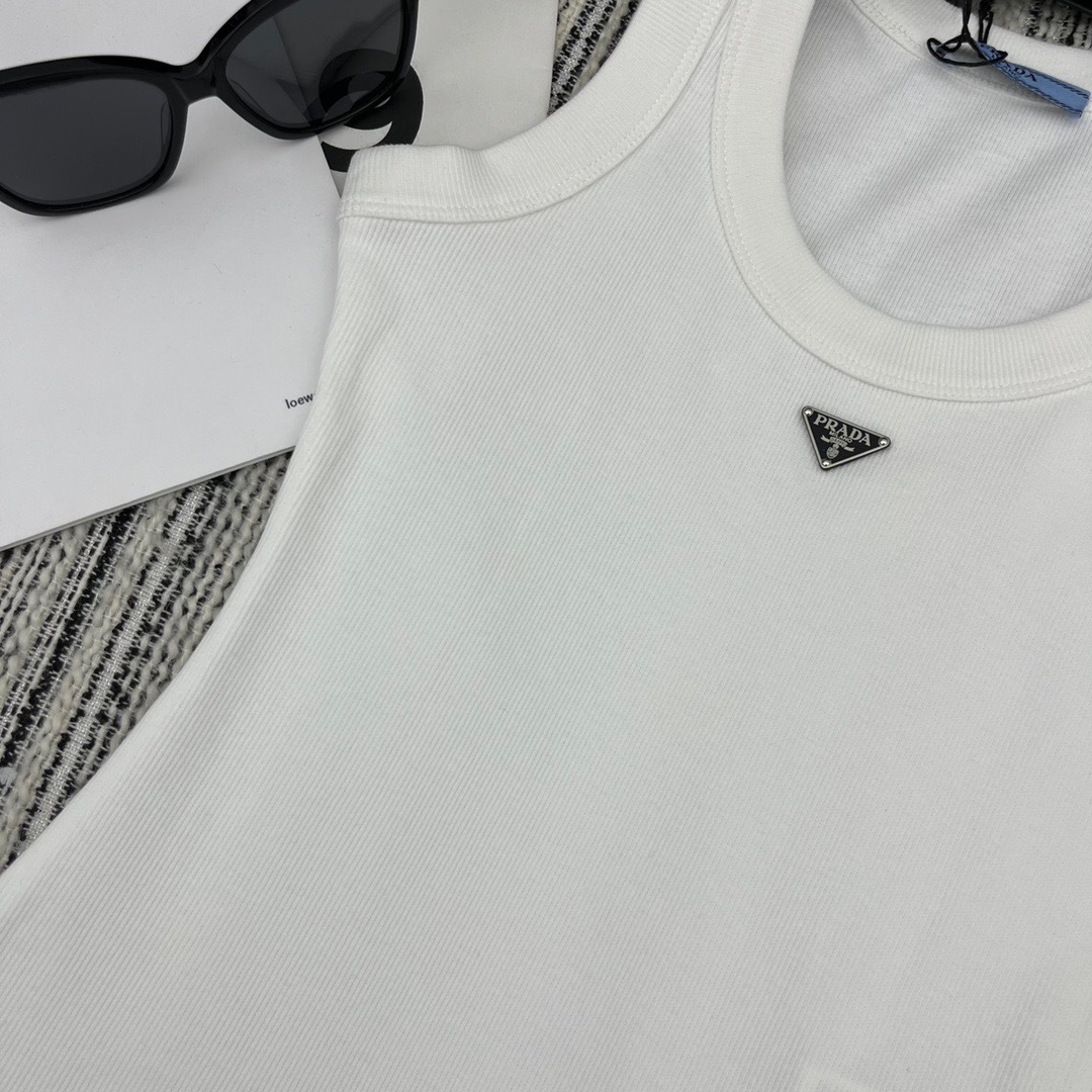 2B15F8D0-2F1E-412F-8595-E2C62E352C6D