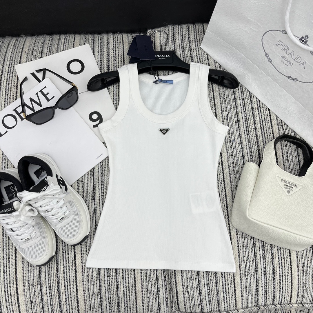 DB6F4393-357A-4C66-96B6-88395A014708