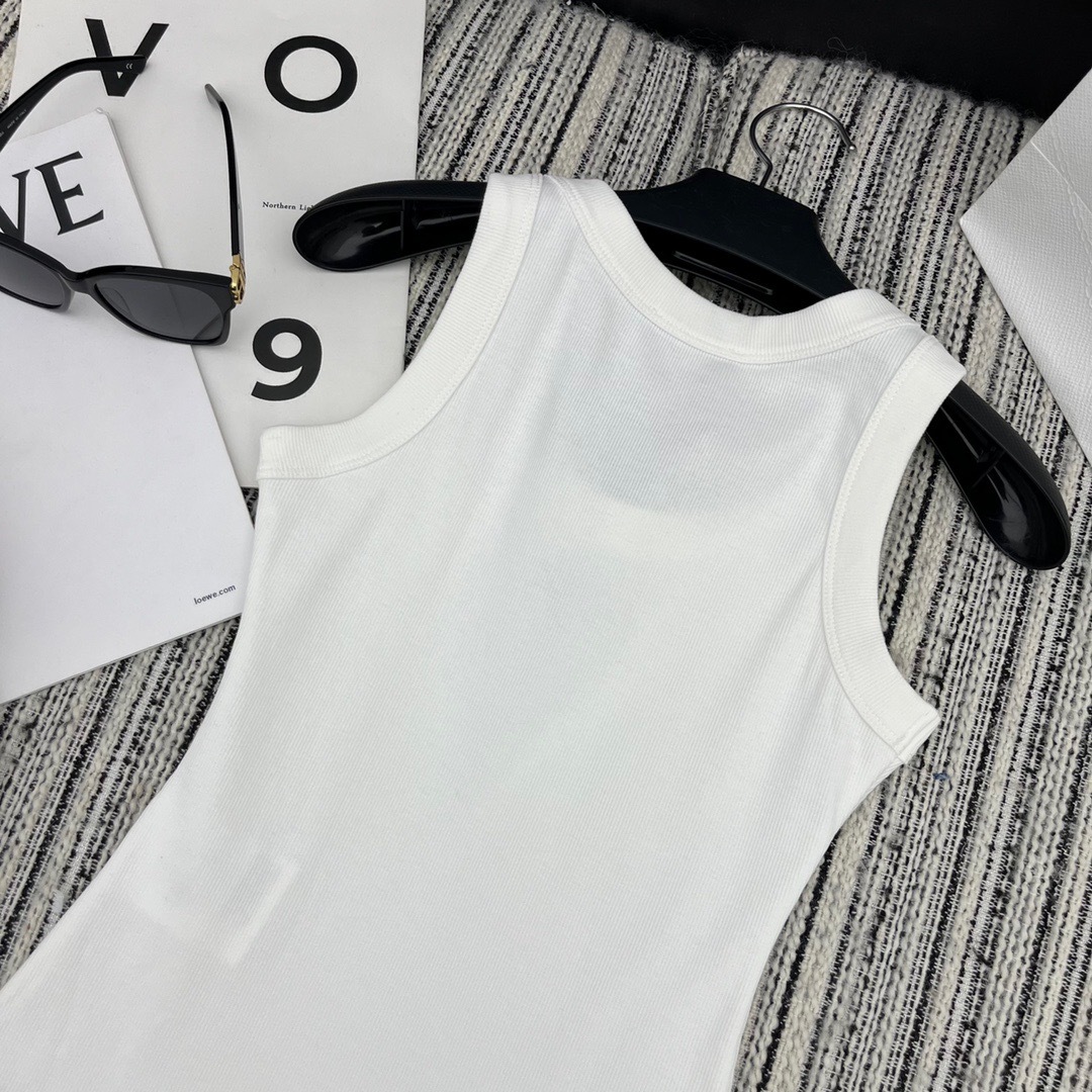 4CBABCC0-5485-4233-AF4C-830B3191BF52