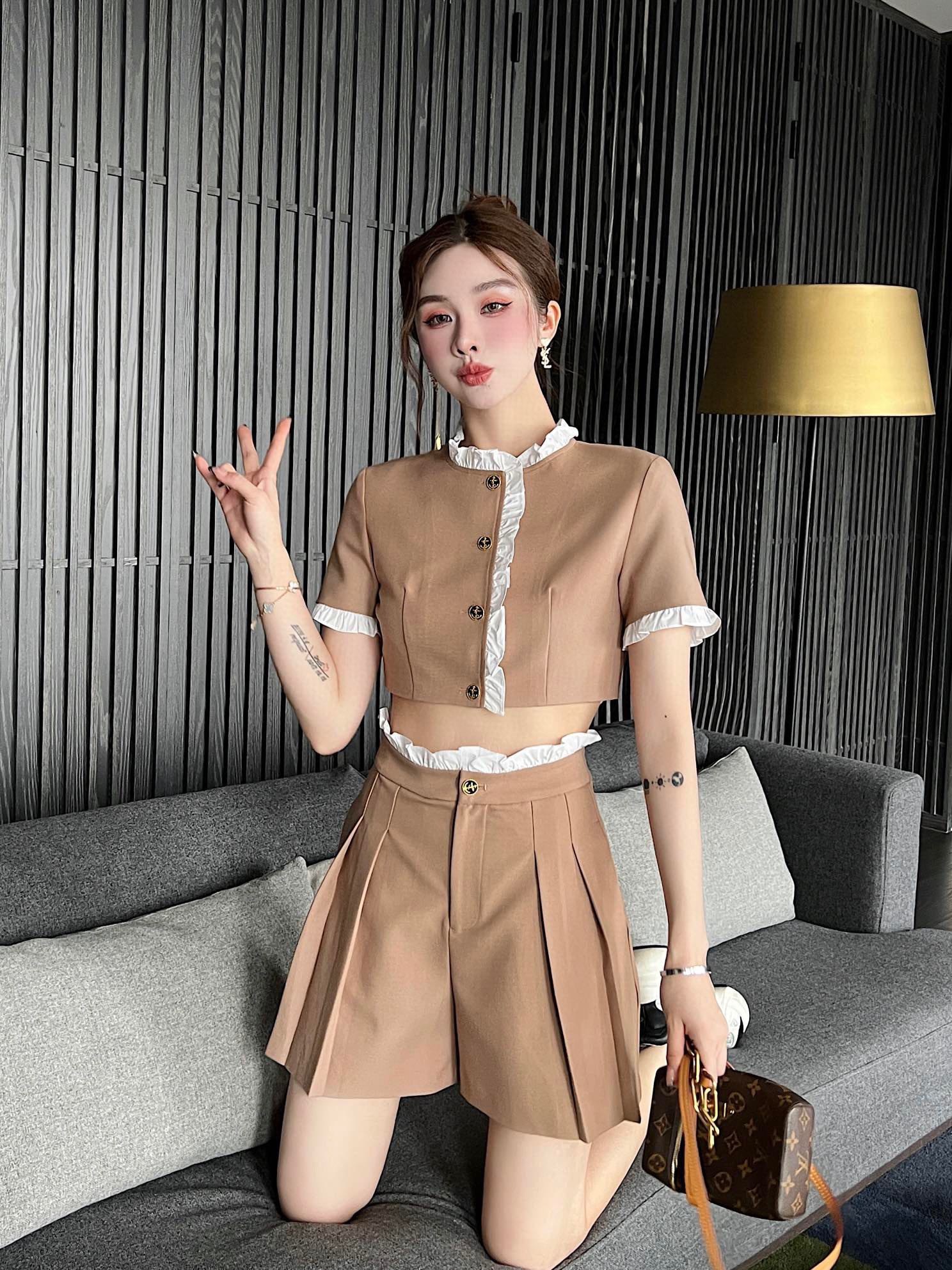 A06F3B2B-D9B9-45C0-BEAF-AF9B10E3016D