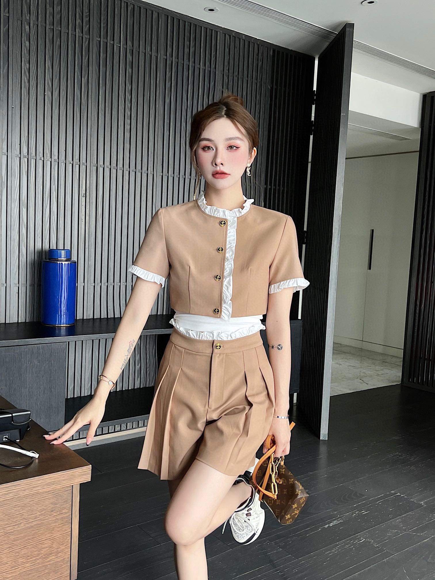 BFD070FC-E483-47DE-9EB8-7D23680D6EA6