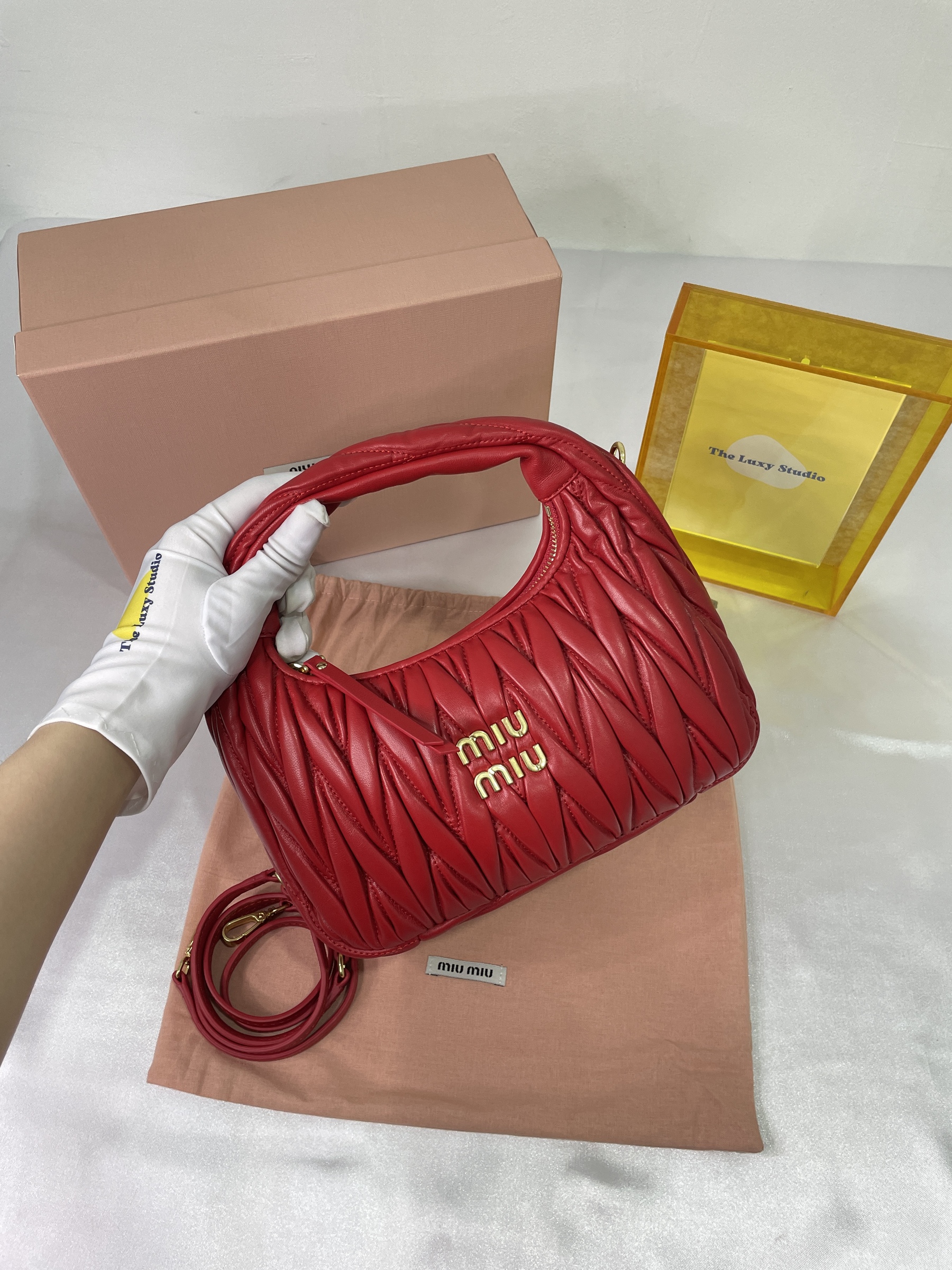 ハンドバッグ MIUMIU Borsa a mano 'Hobo Wander' Miu Miu wander hobo bag – Theluxystudio