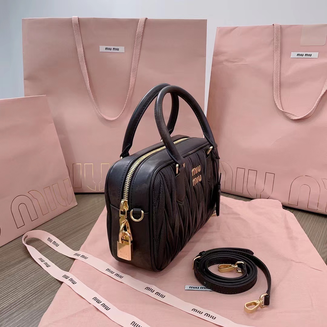 748c61728df9ac2b8b9f7baf996610e3-1697422907444