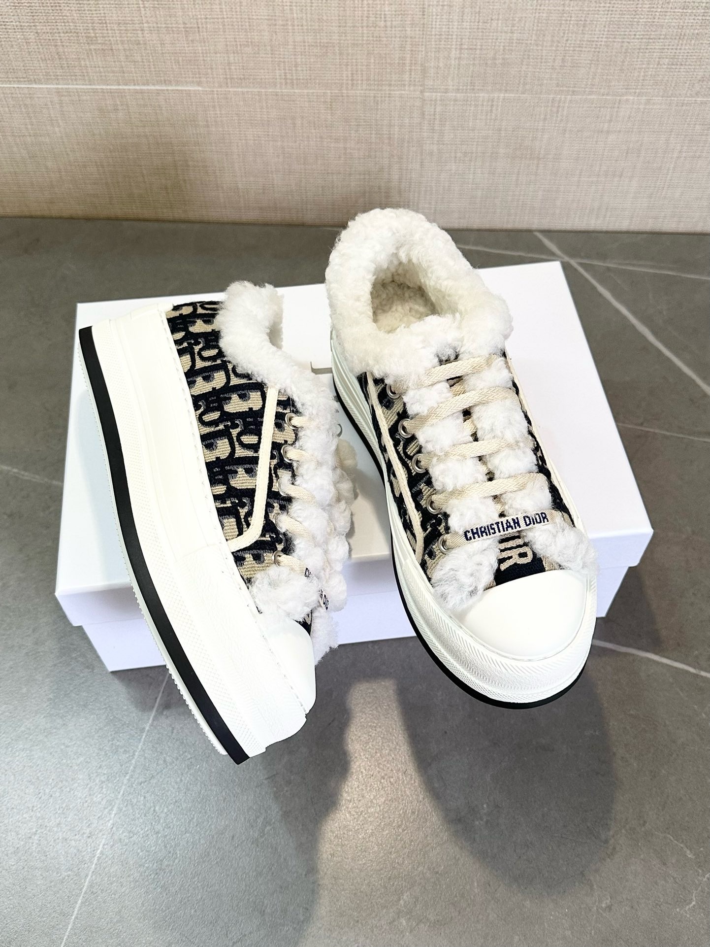 【秋冬に大活躍♪】Dior★D-White グローブ Dior winter sneaker – Theluxystudio