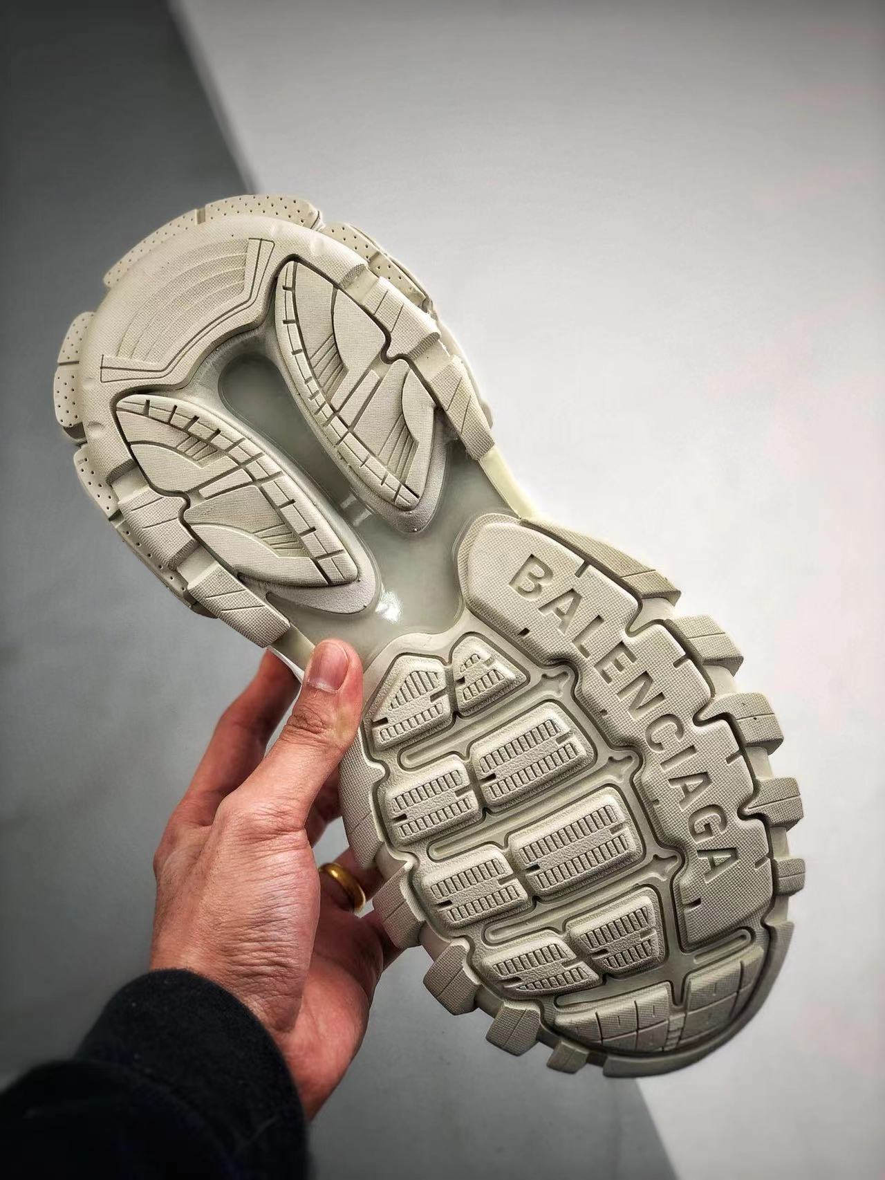 5380a76f3f2d9f2c439a1b73d4f1114a-1704372553737