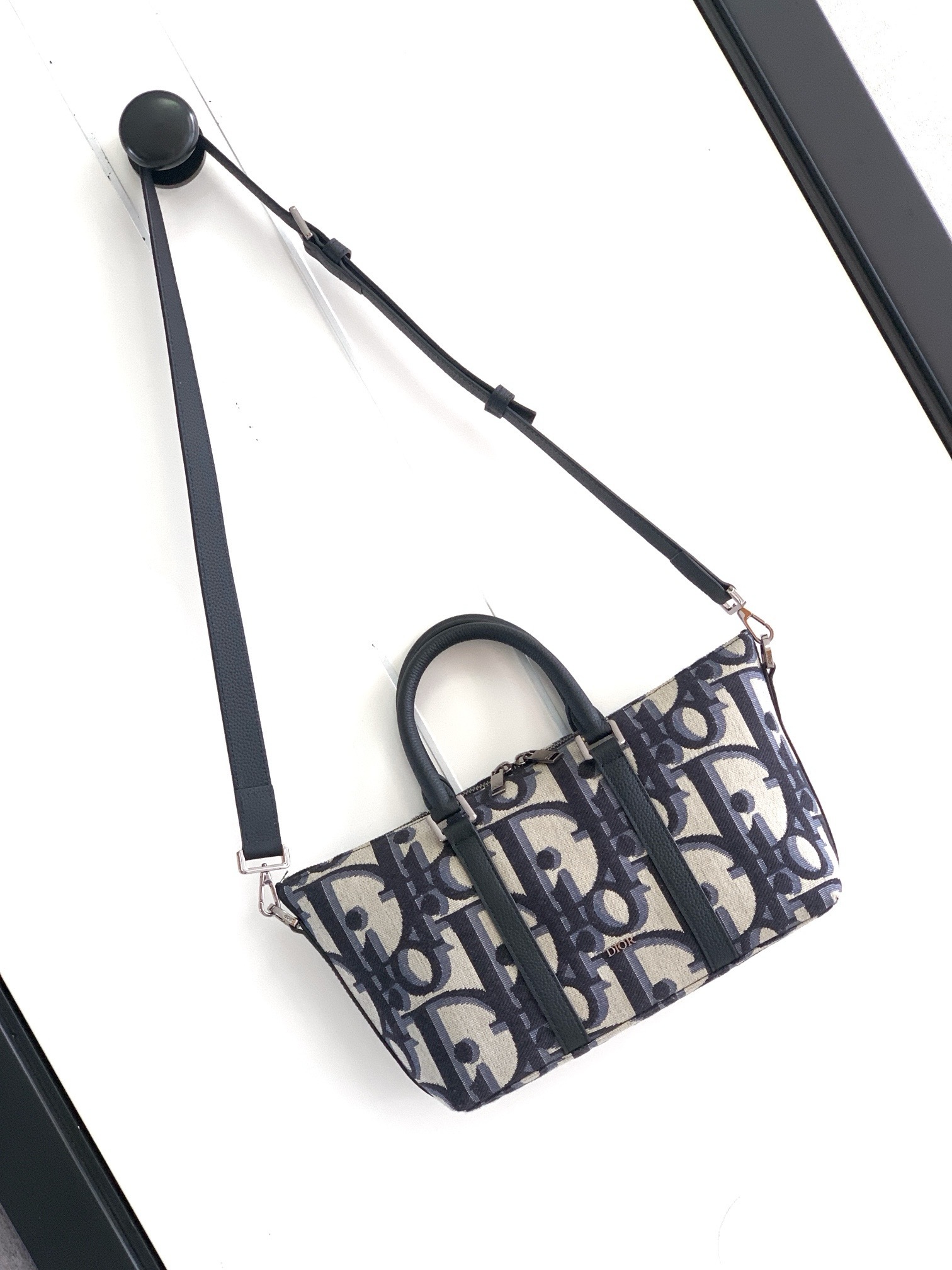 Dior Weekender 25 バッグ ゆったりとしたスペース】DIOR Weekender 25 バッグ (Dior