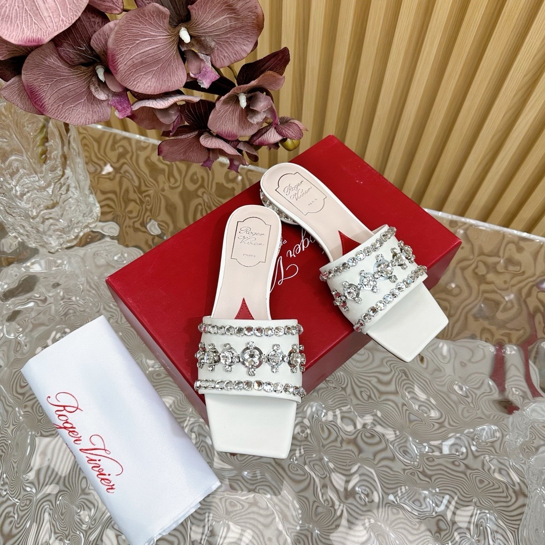 Roger Vivier – Theluxystudio Roger Vivier – Theluxystudio