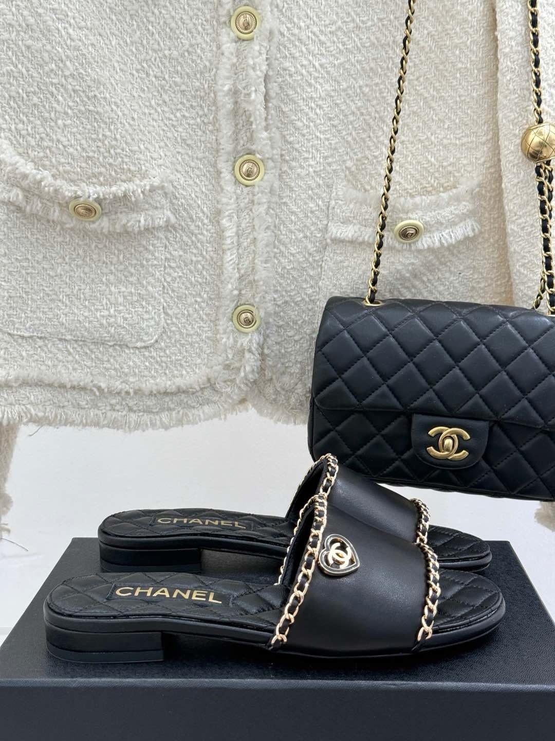 CHANEL ユートピア Sneakers - Shiny calfskin, calfskin & suede calfskin, black