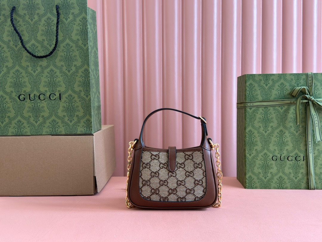 IMG_1800-1736311360975