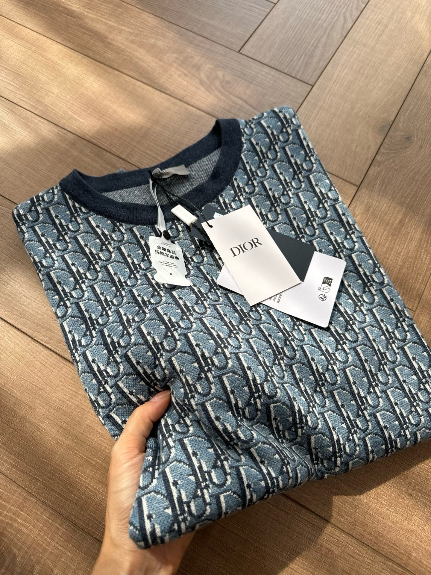 image_DB9A39F7-B87C-4C0C-BB3A-75B32ED56669_1750051064