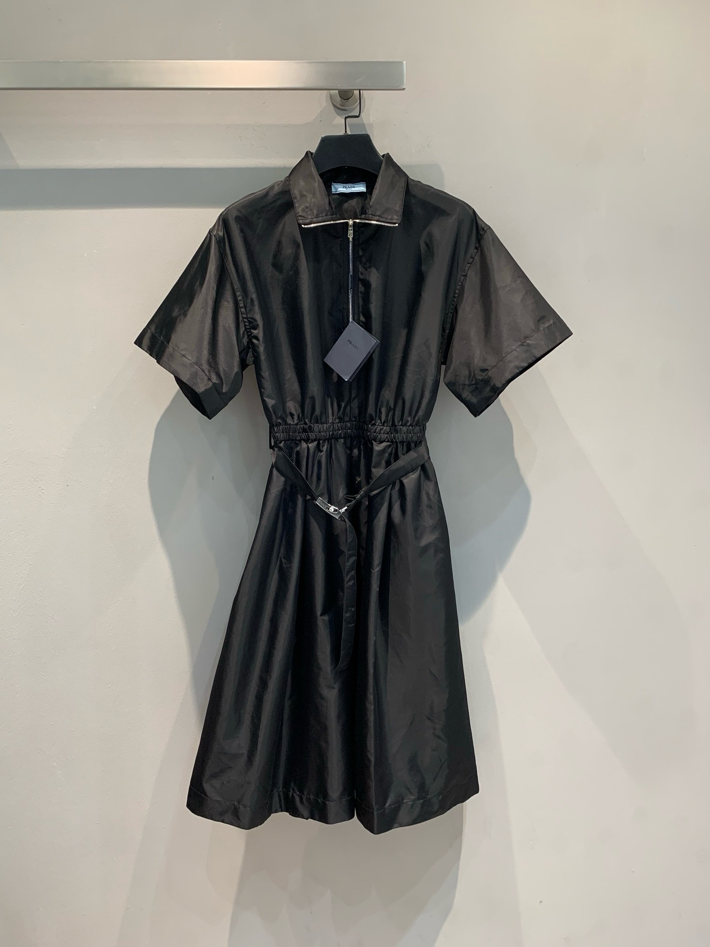ゴージャスワンピース✯PRADA 三越伊勢丹 | PRADA/プラダ_Women通販 | ワンピース