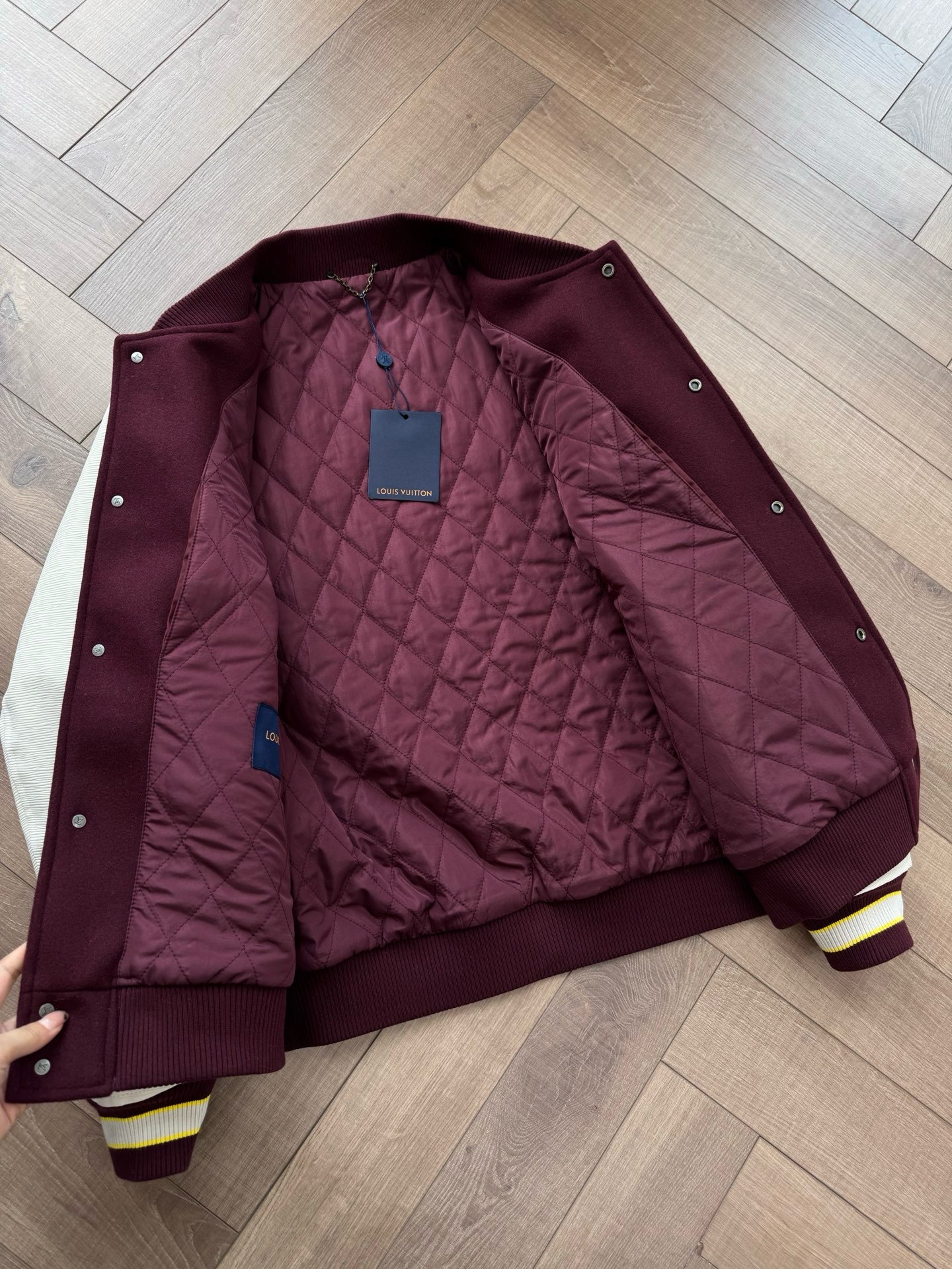 image_157564C0-6490-40C2-8831-34AA7E6CE683_1762231724