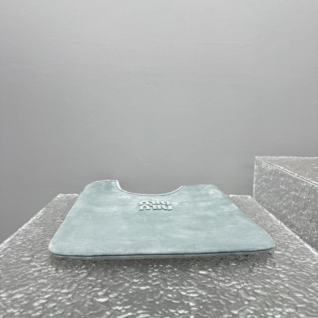 image_9F6E76EF-948C-44CB-A06A-1B05ADFABB21_1764690190