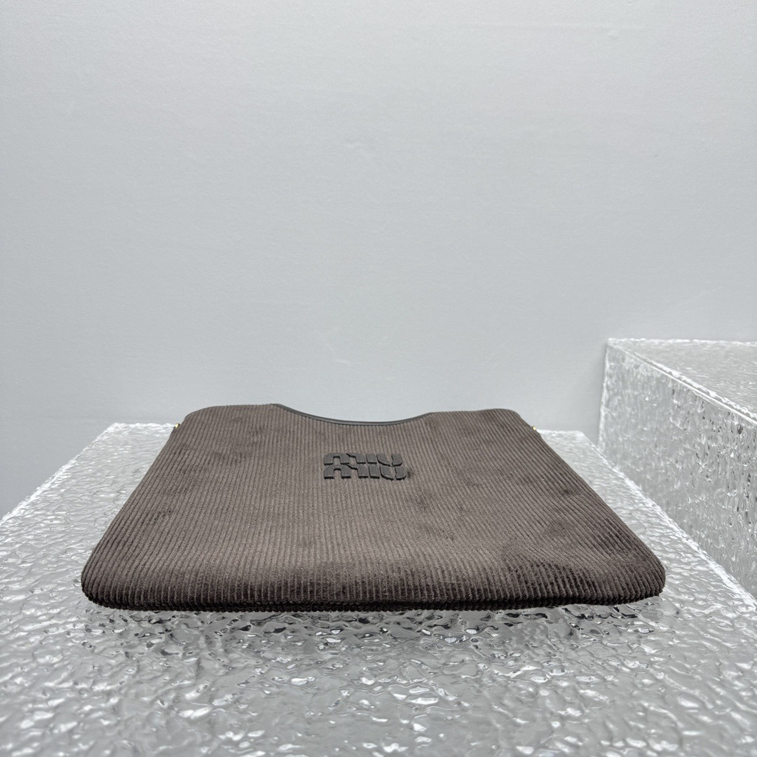 image_FE7F04C0-1993-4934-9C83-380C6214202F_1764691980