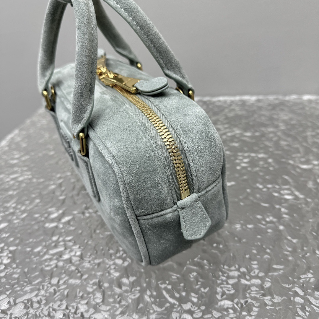 image_1C6A27D3-84F4-4D02-846B-CF8C40BA3014_1764694118