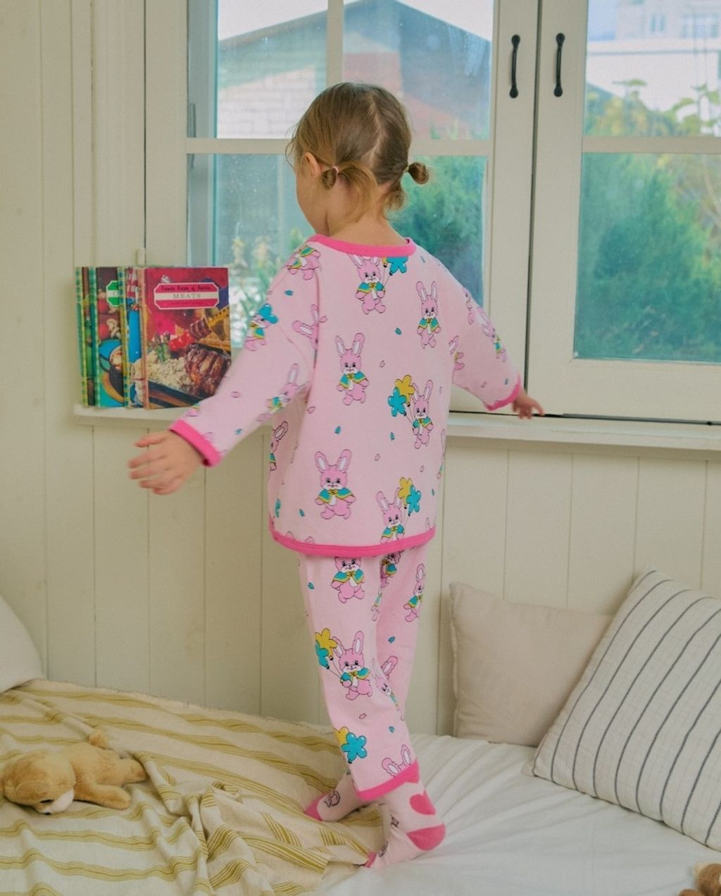 LINE_ALBUM_寬版_260326_12