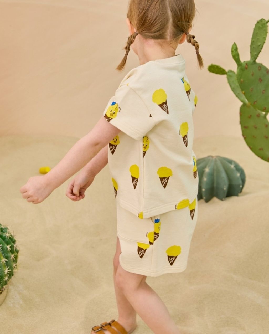 LINE_ALBUM_26RO滿版套裝_260414_13