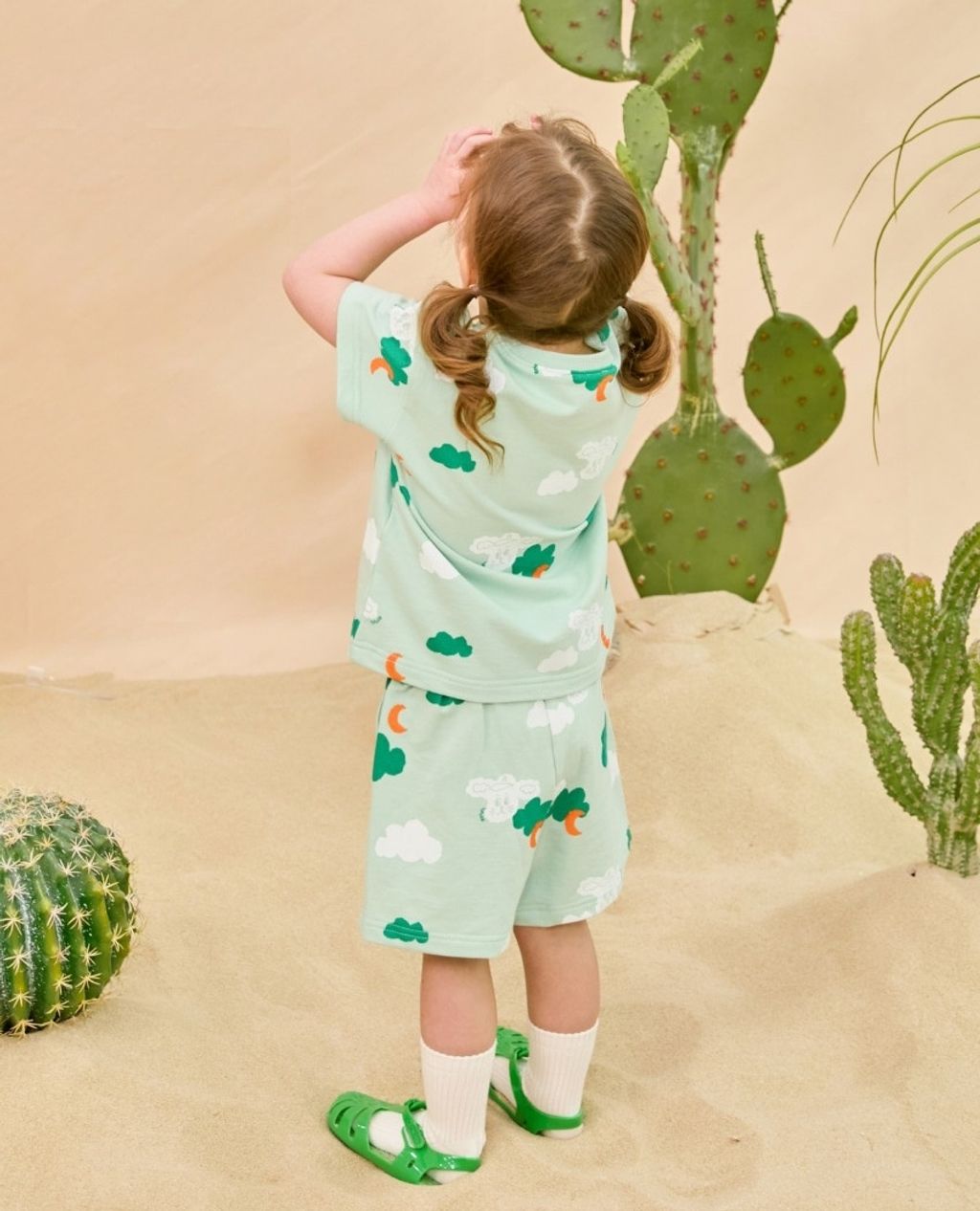 LINE_ALBUM_26RO滿版套裝_260414_11