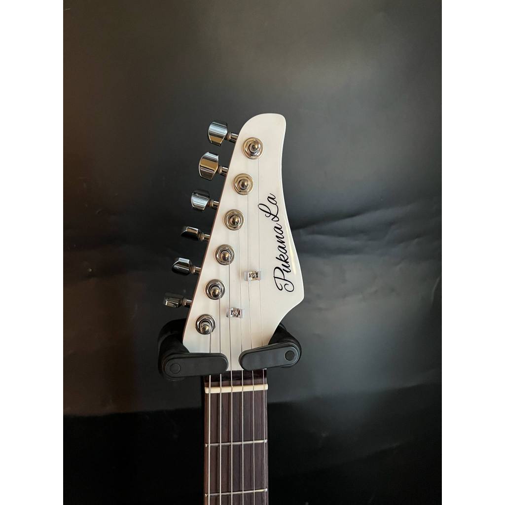 tw-11134207-7rbk2-m9shtc7x9ioia0