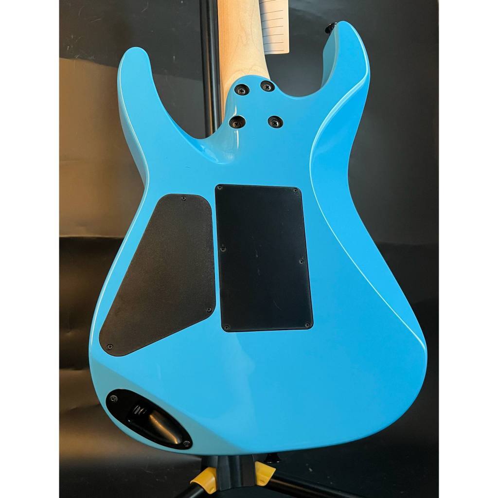 tw-11134207-7rbk9-m9v2g2nhwxye78