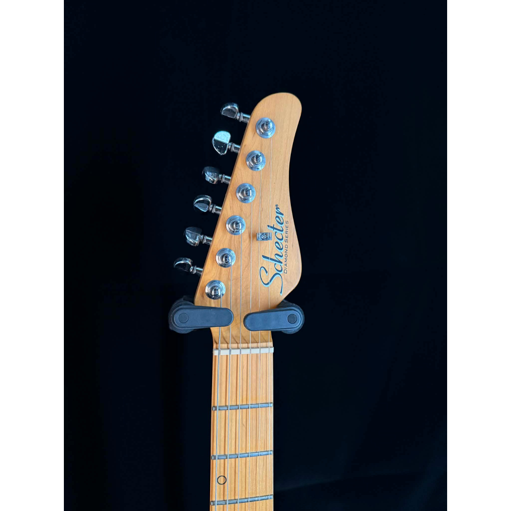 tw-11134207-820lh-mm1ml57lrqiofe