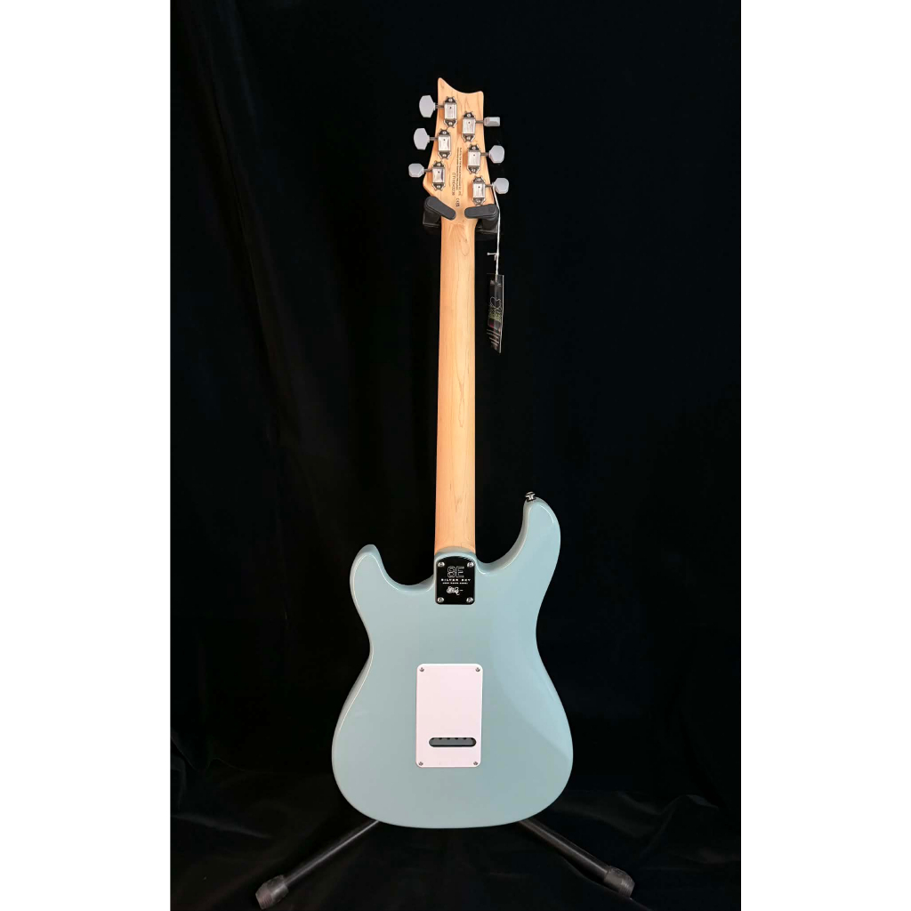 tw-11134207-820ld-mm1i2gc8xg5d3b