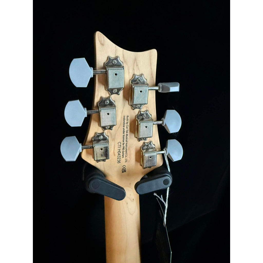 tw-11134207-820l6-mm1i2gc9eaywc2