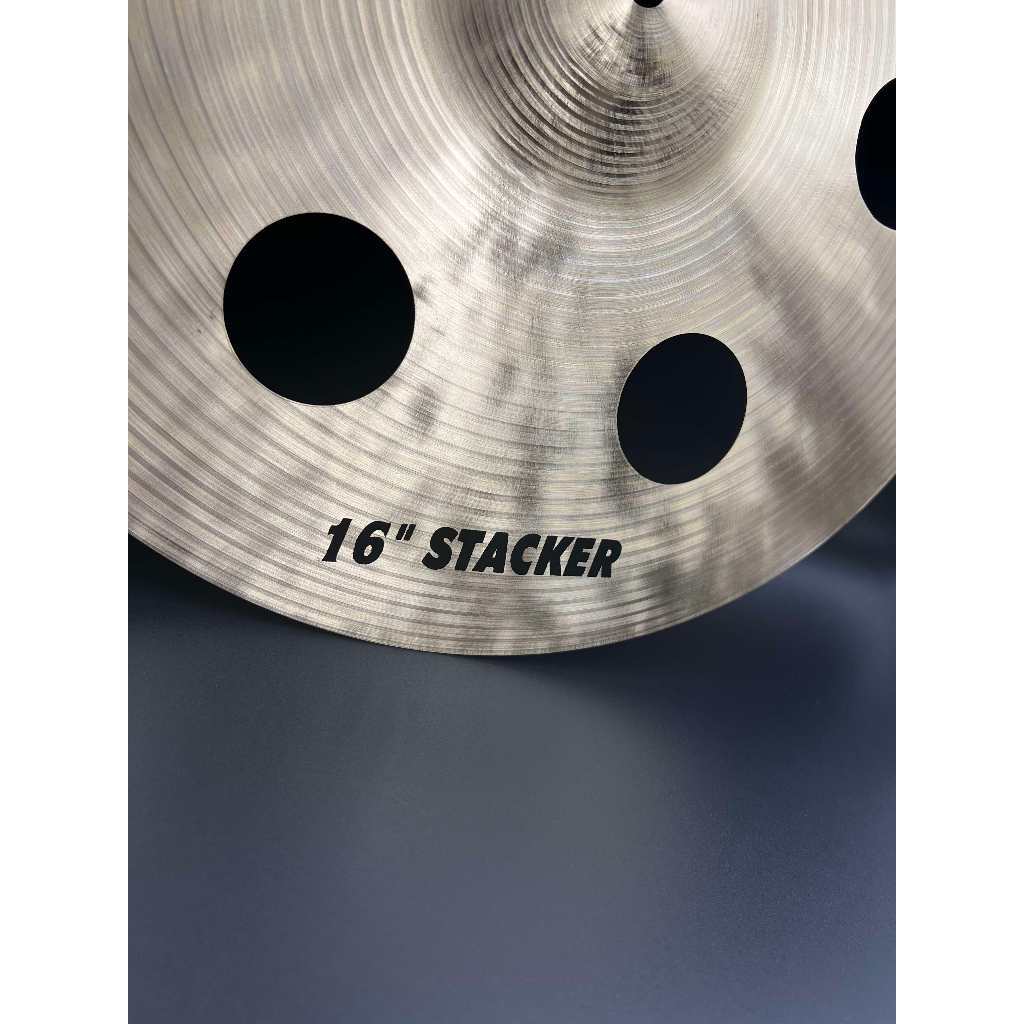 tw-11134207-7rbk1-m8g86c5zc1yf1b