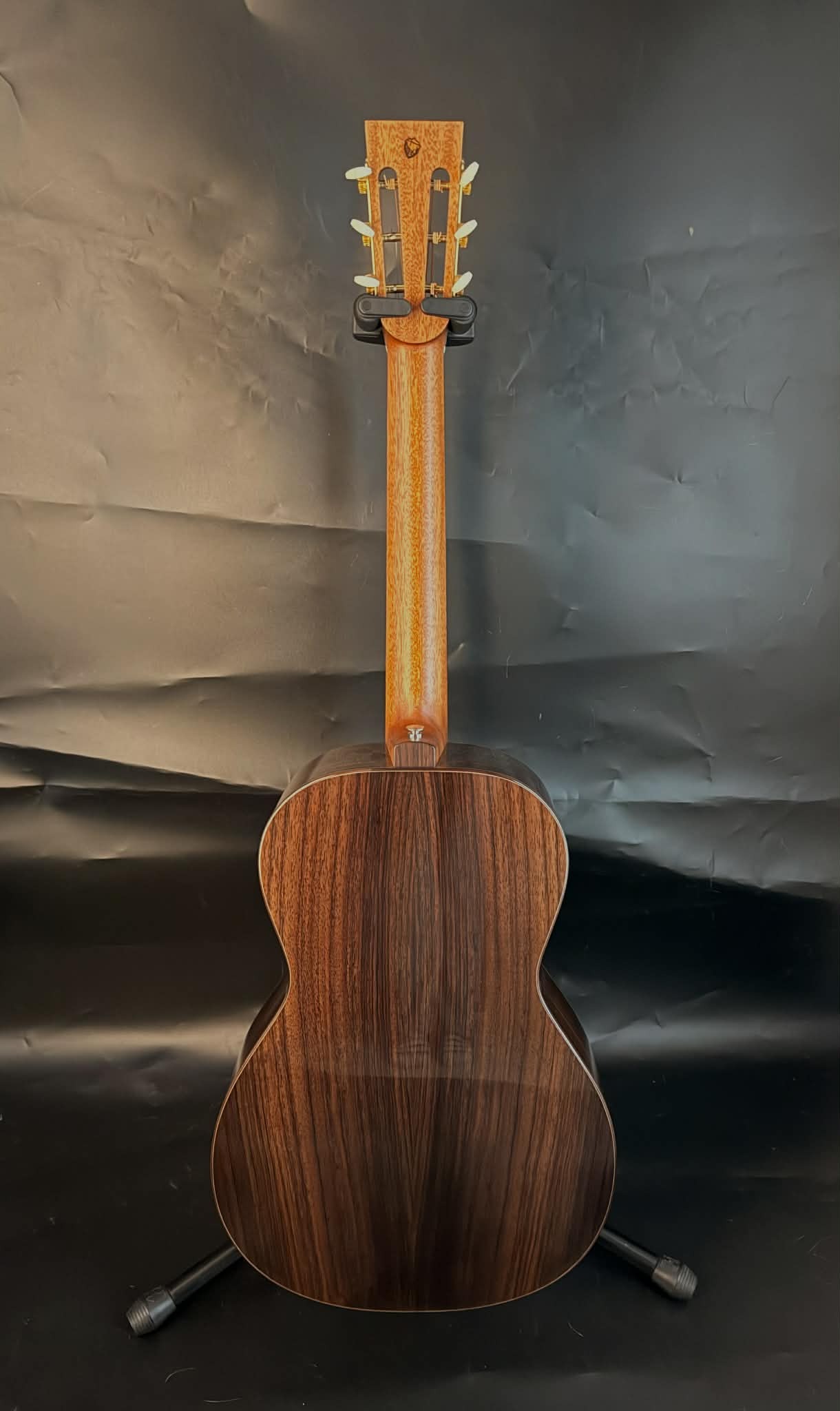 e5563350-b1e0-4aaf-91e8-1dad426de0a2