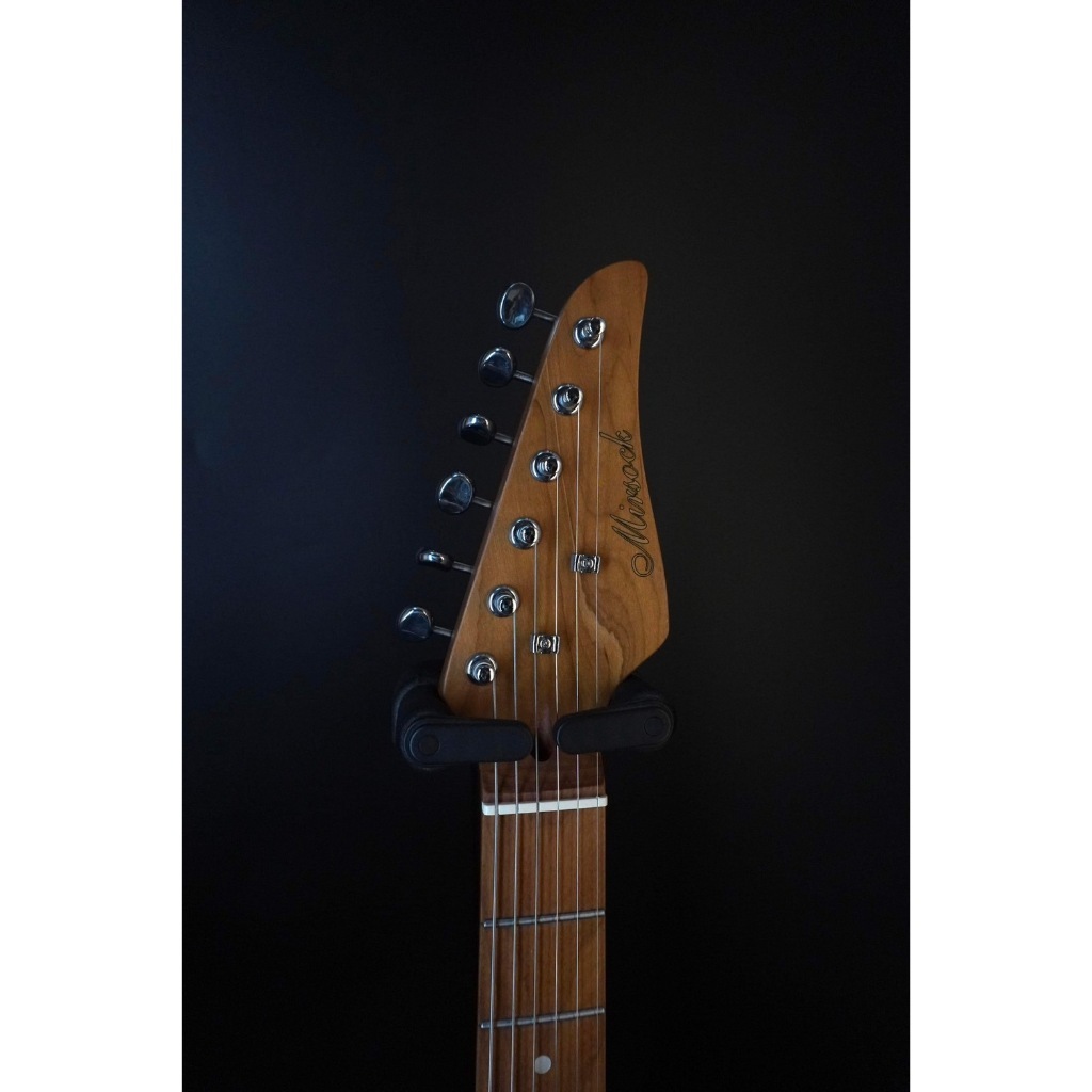 tw-11134207-7r98s-ltnladz8o87v2b