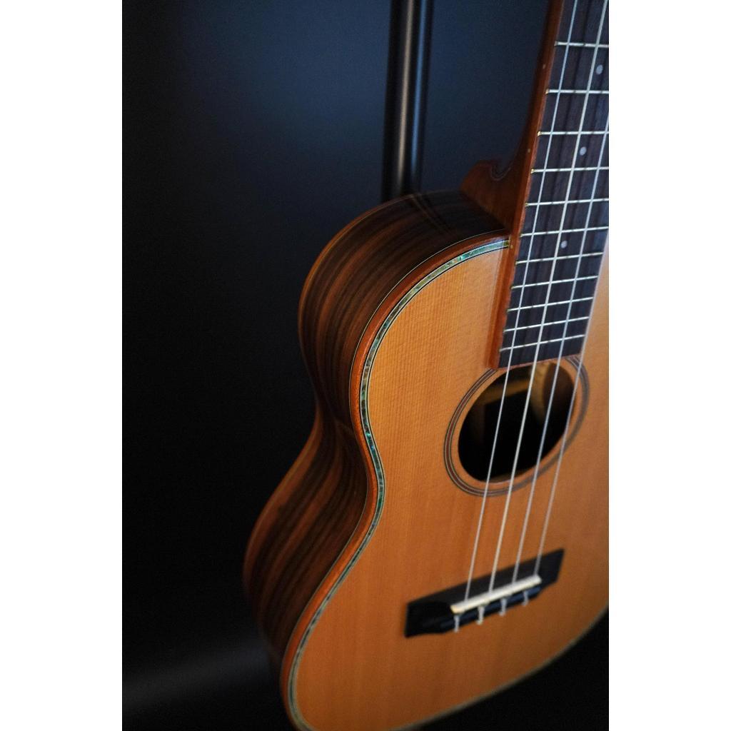 tw-11134207-7r98t-luloc7533hl79b