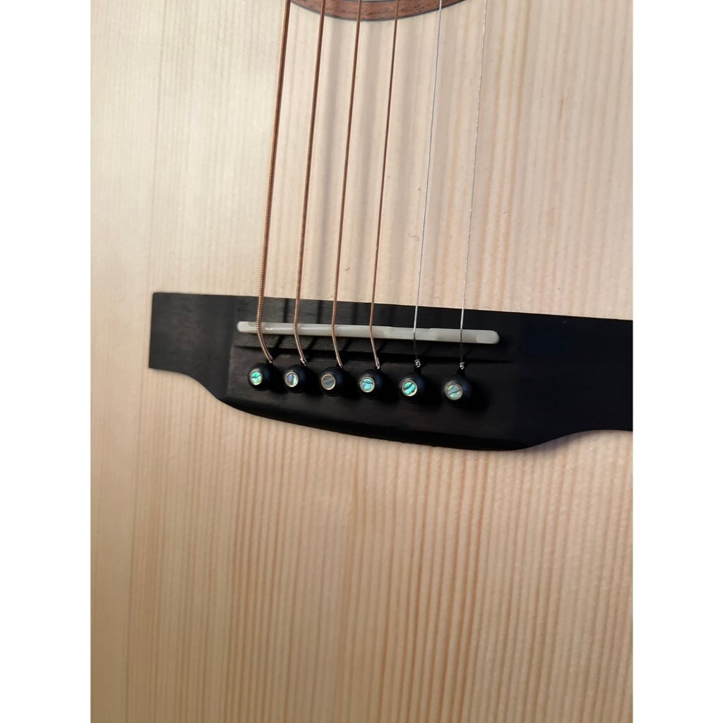 tw-11134207-7r991-lzbhxiob8wdw8b