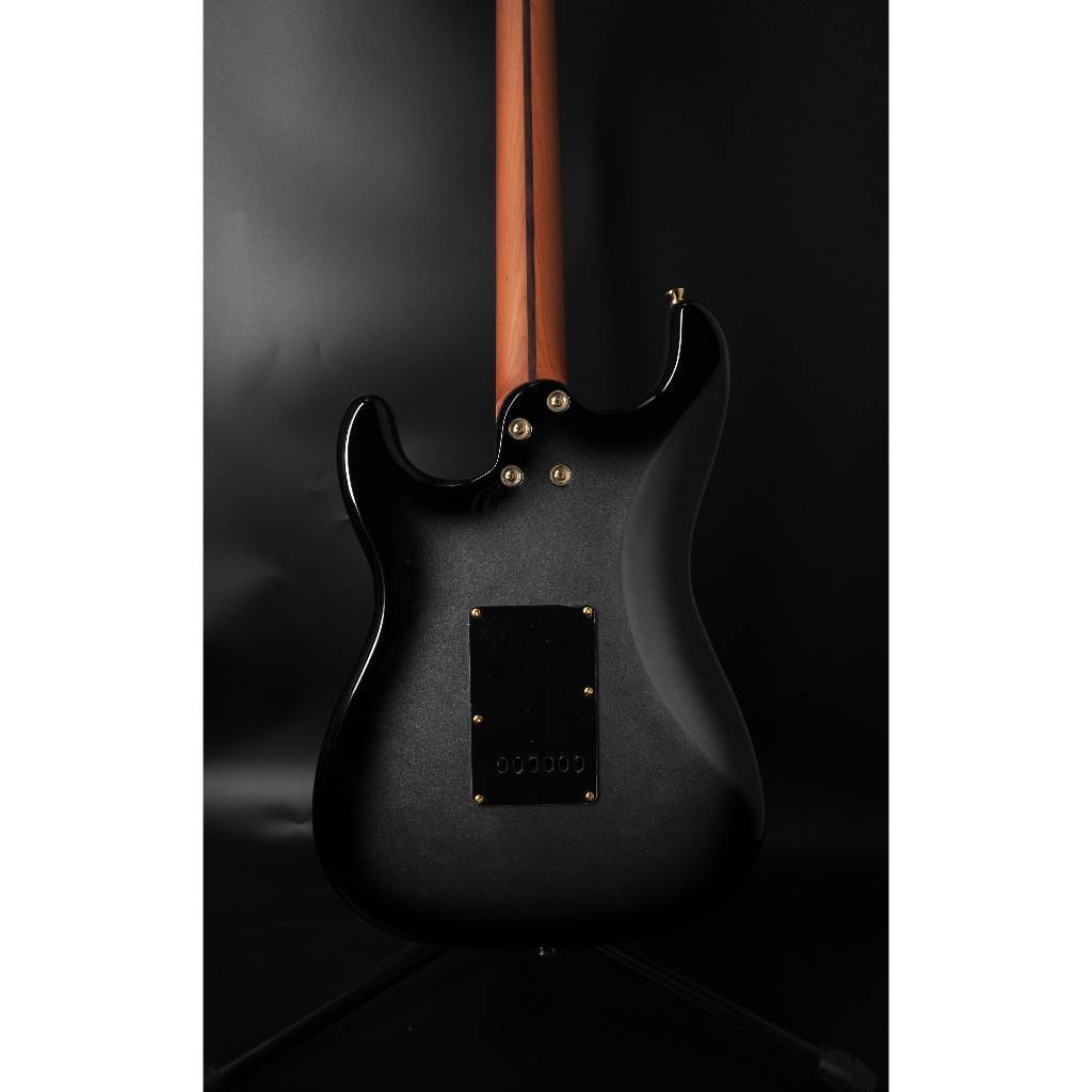 tw-11134207-7r98q-lq62xzjg63880e