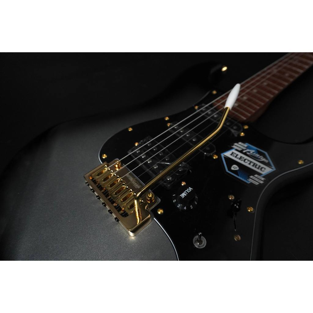 tw-11134207-7r98z-lq62xzjgaaxkc4