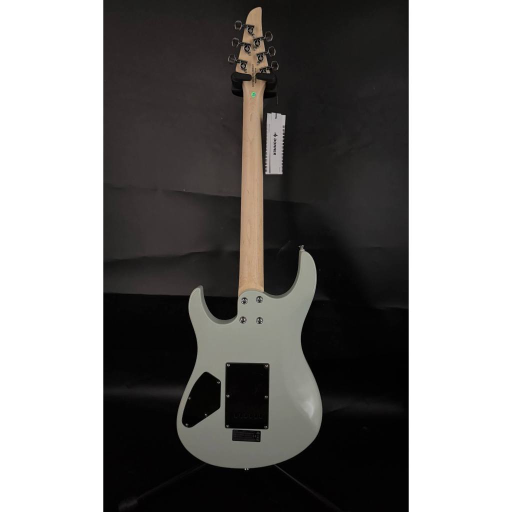 tw-11134207-7ra0h-mbt8qeyvfxuya8