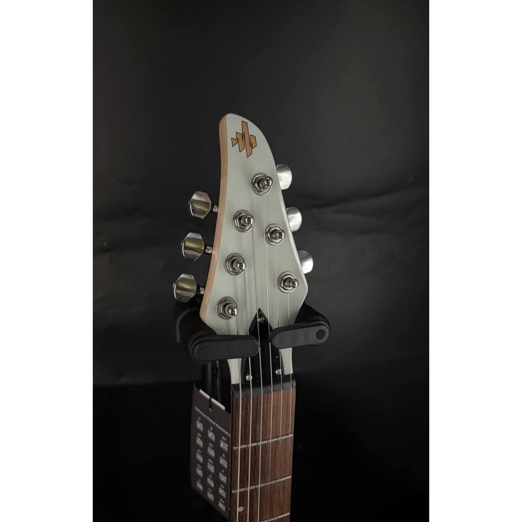 tw-11134207-7ra0l-mbt8qeyvhcfe5f