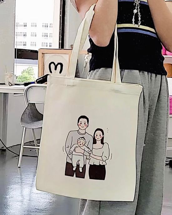 Art In Motion Customize Studio