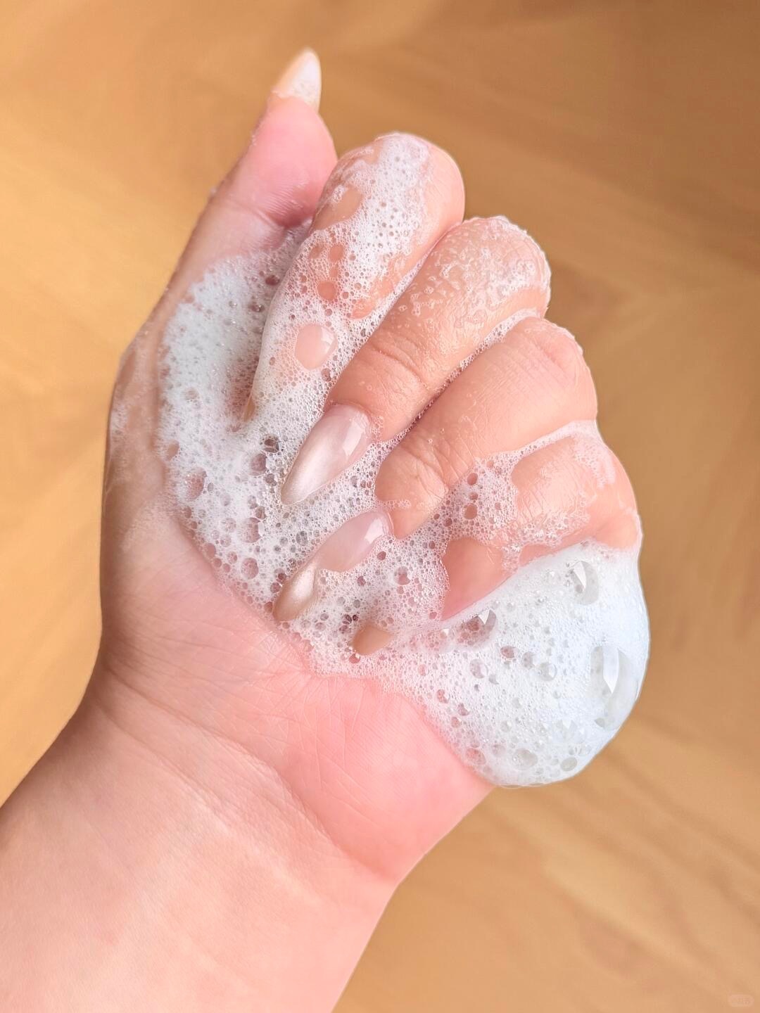 跪求毛孔消失术。。还得是你啊小韩。。。_5_爱吃巨无霸_来自小红书网页版