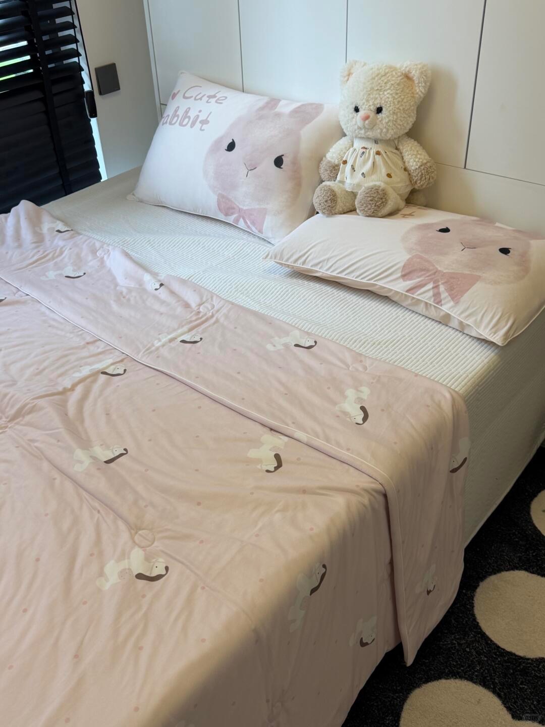 👛今年的粉色小马敢问哪个女生看完能拒绝❗️_4_小猪家居YIZ_来自小红书网页版