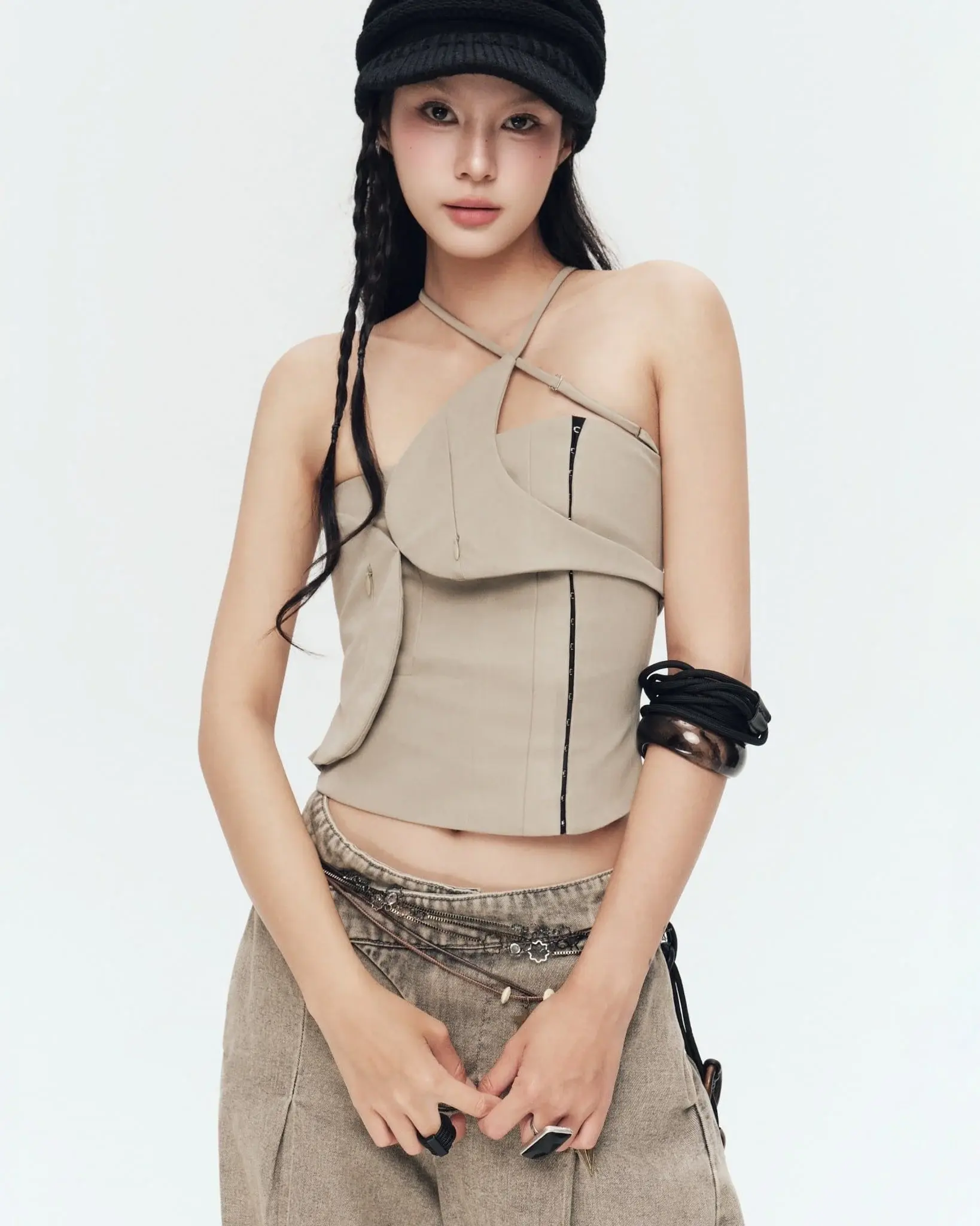 demos_top__moss_grey__b9ea45c58d6b4f5f9fe6e400f911f8b0_master.jpg-2