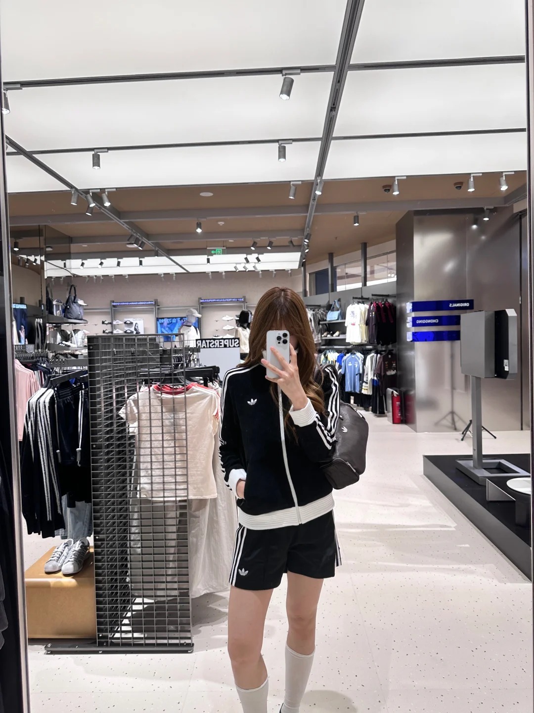 adidas✖️jennie新品搭配合集来咯_2_重庆光环购物公园三叶草FDD_from rednote web