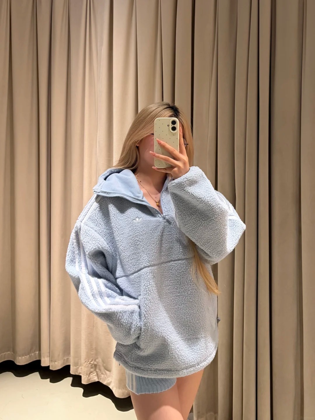 JENNIE联名合集✨你最喜欢哪套妮味穿搭🖤_9_广州太古汇adidasOriginals_from rednote web