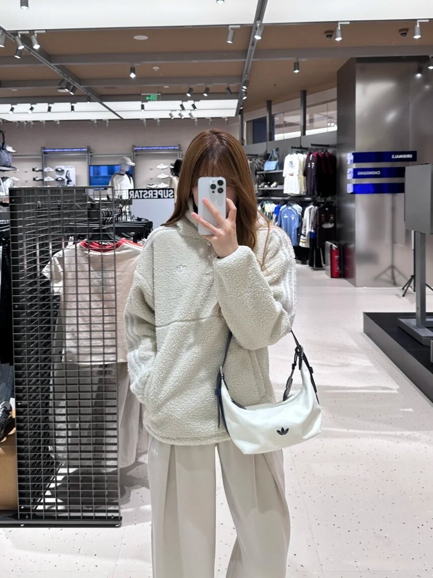 Jennie × adidas联名懒人套装🤍_2_重庆光环购物公园三叶草FDD_from rednote web