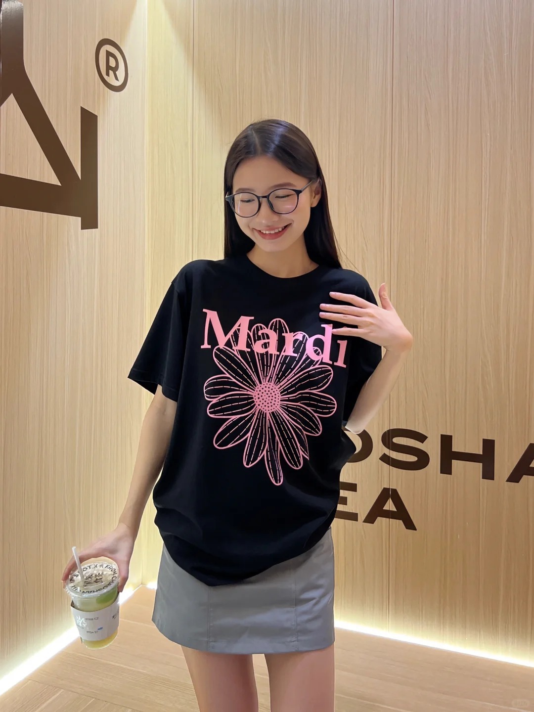 被Mardi的黑粉T恤种草了~🖤🖤🖤_1_163的李七七_来自小红书网页版