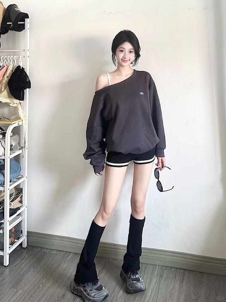 🖤赵露思同款!美式复古斜肩套装来啦~_1_静香服饰._来自小红书网页版