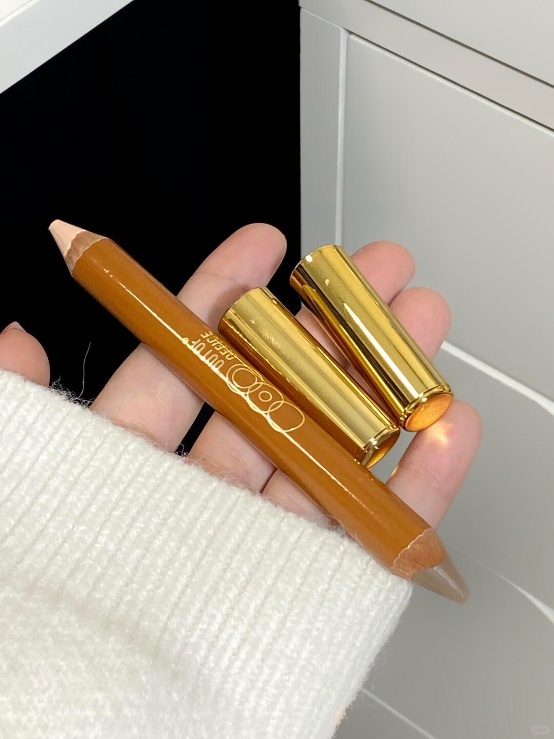 修容神笔！！修容高光二合一！骨相美女拿捏！_5_叫我小郑_来自小红书网页版